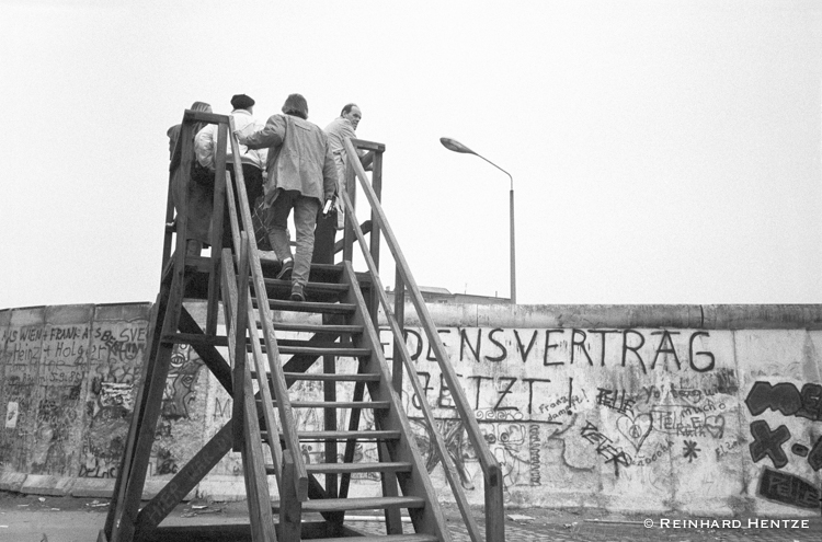Halle (Saale), Reinhard Hentze, Berlin, Mauer, DDR, Mauerspecht, Wende, Zusammenbruch, Niederkirchnerstrae, Grenze, Photography